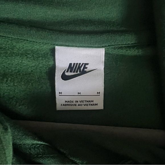 Nike Women's Baylor Bears Green Varsity Pullover Hoodie, Medium - Picture 8 of 9